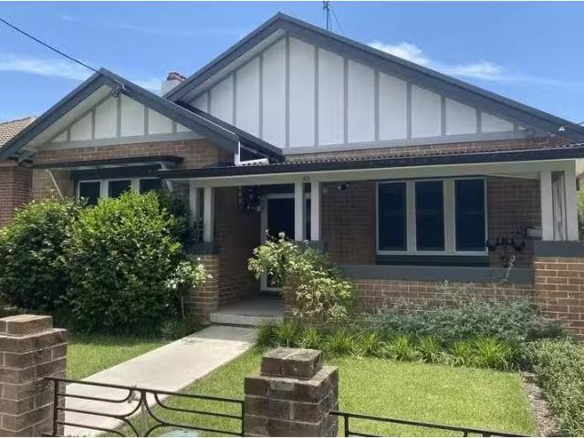 For Rent! 63 Kite Street, Orange House for rent Listed by Rac.