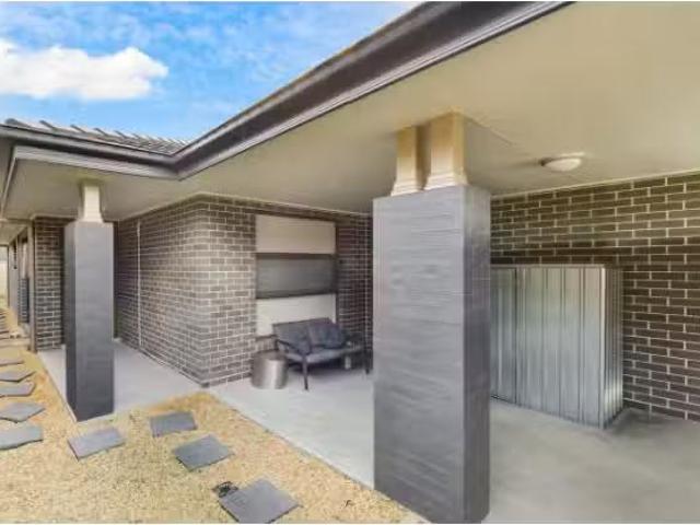 Deal! 63A Steward Drive, ORAN PARK House for rent Listed by A.