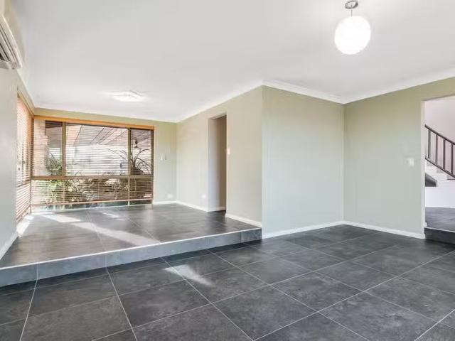 For Rent! 60 Naval Parade, Ocean Reef, WA 6027