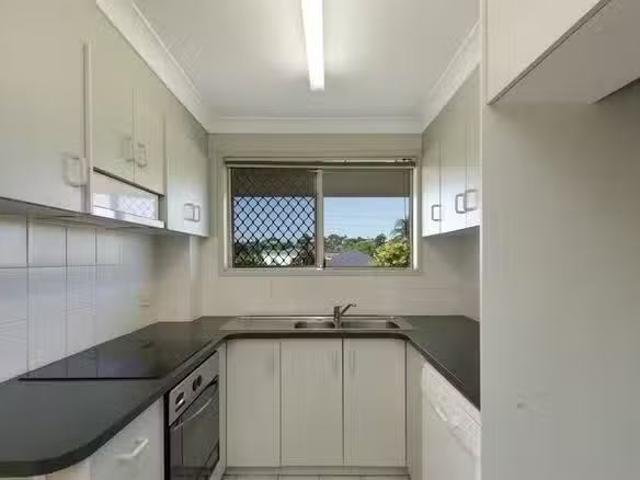 Unique 6/126 Wellington Road, Kangaroo Point, QLD 4169