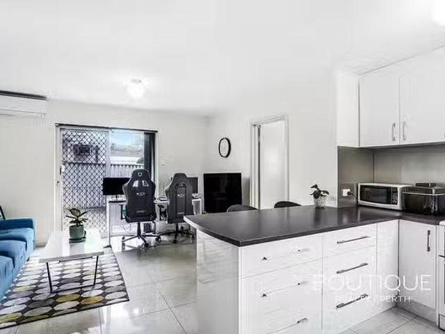 Nice 6/18 Woodlands Street, Woodlands, WA 6018