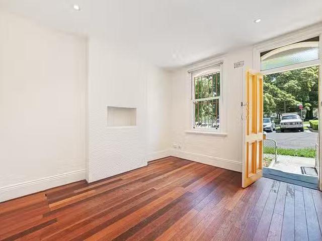 Cozy 61 Fowler Street, Camperdown, NSW 2050