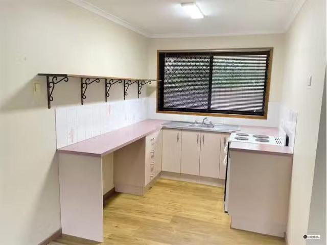 Cheap 6/202 Cadell Street, East Albury Apartment for rent Lis.