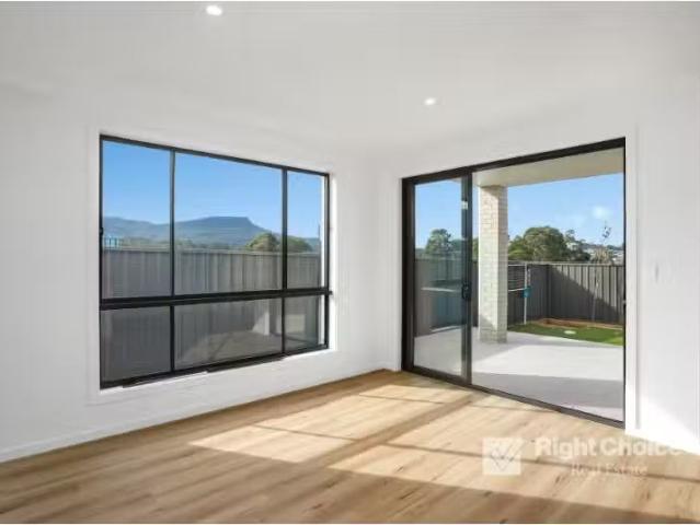Deal! 62B Greenview Drive, Horsley Townhouse for rent Listed.