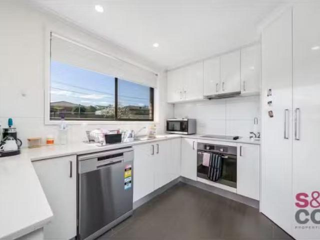 Rental! 67 Maribyrnong Avenue, Kaleen House for rent Listed b.