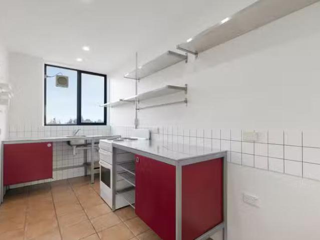 Nice 6/41 Fenwick Street, Clifton Hill VIC 3068