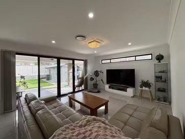 Cheap 64 Giancarlo Crescent, Doolandella, QLD 4077
