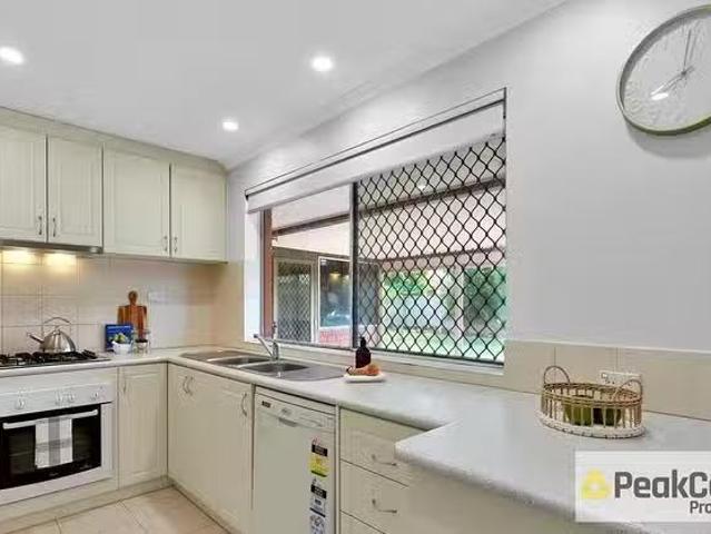 New 64 Murdoch Road, Thornlie, WA 6108