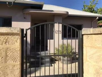 Cheap 653 Canning Highway, Alfred Cove, WA 6154