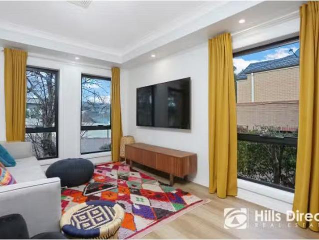 Unique 6/53 Waterford Street, Kellyville Ridge Townhouse for r.
