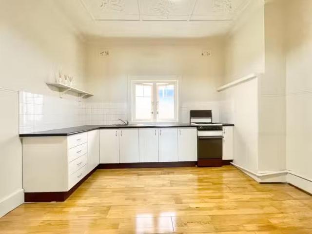 Just in! 669c Old South Head Road, Vaucluse NSW 2030