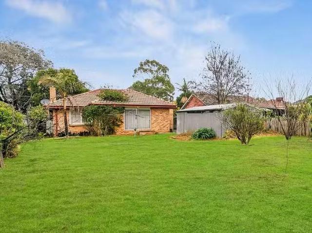 New 68 Tobruk Avenue, Heidelberg West VIC 3081