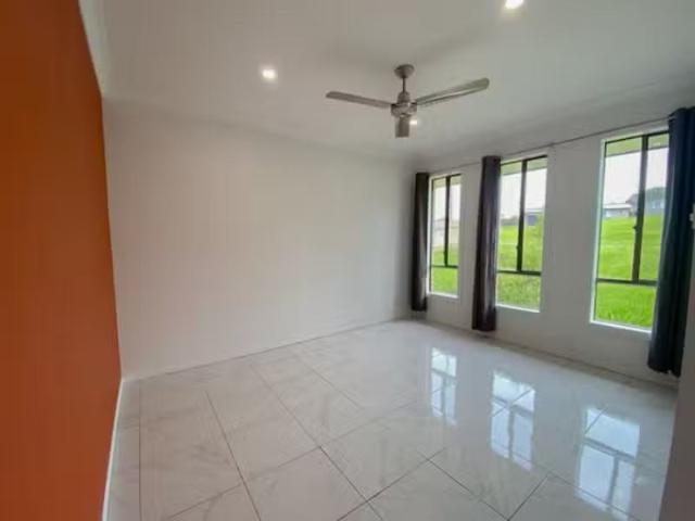 Nice 68 Bush Drive, SOUTH GRAFTON House for rent Listed by Zo.