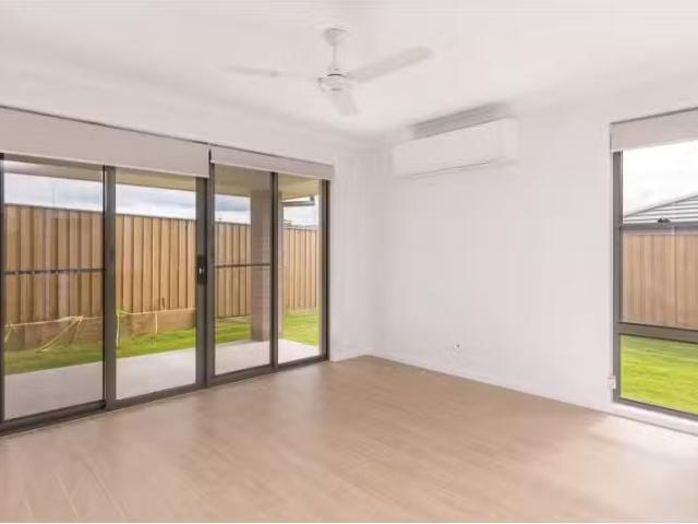 Rental! 6 Meehan Street, Port Macquarie House for rent Listed.