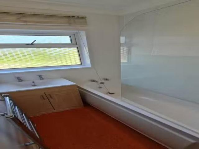 Unique 6 bedroom house for rent in Meadowcroft, Hatfield, Hert.