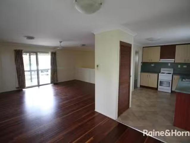 Just in! 6 Beech Avenue, Kin Kora, QLD 4680