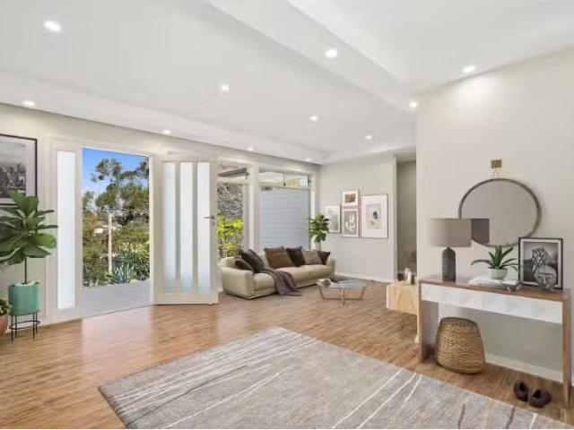 Cheap 6 BR 12 The Circle, Jannali House for rent Listed by Ja.
