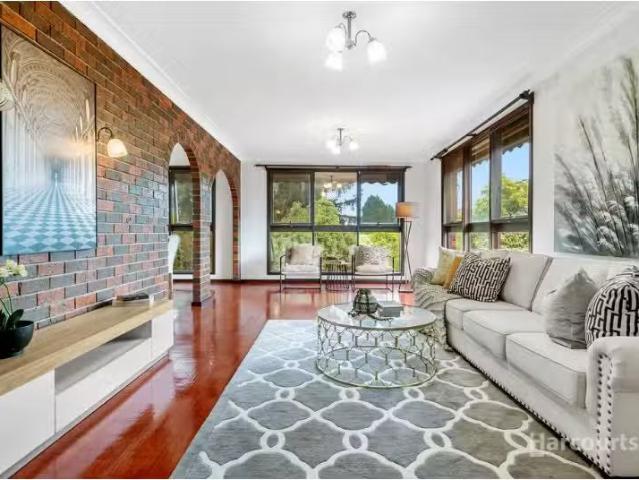Cheap 6 BR 1 Monaro Court, VERMONT SOUTH House for rent Liste.