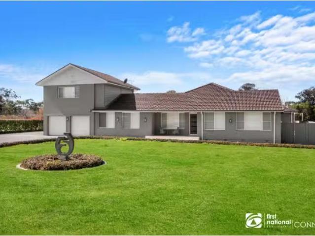 Cozy 6 BR 516 Old Llandilo Rd, LLANDILO House for rent Listed.