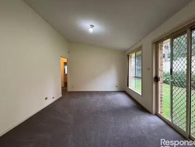 Charming 6 Dungara Crescent, Stanhope Gardens, NSW 2768