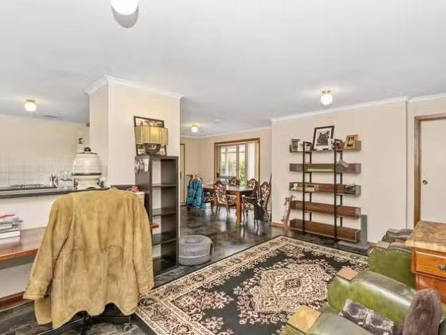 For Rent! 6 Flintlock Court, Seaford Rise, SA 5169