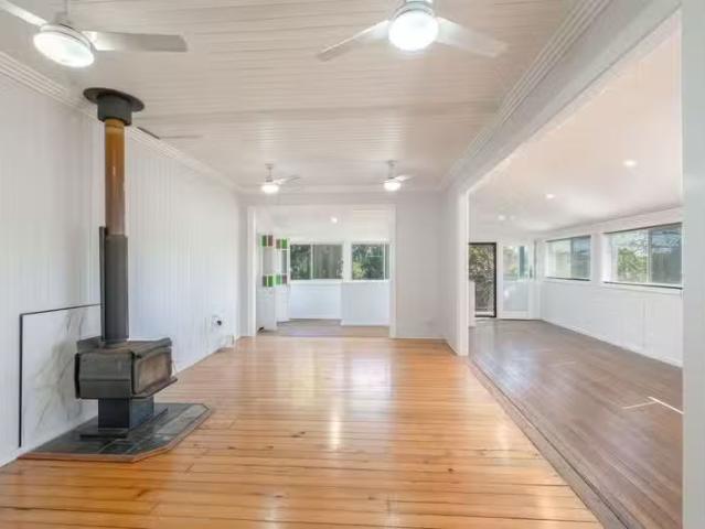 Cheap 6 Laurie Lane, GYMPIE, QLD 4570 House for Rent
