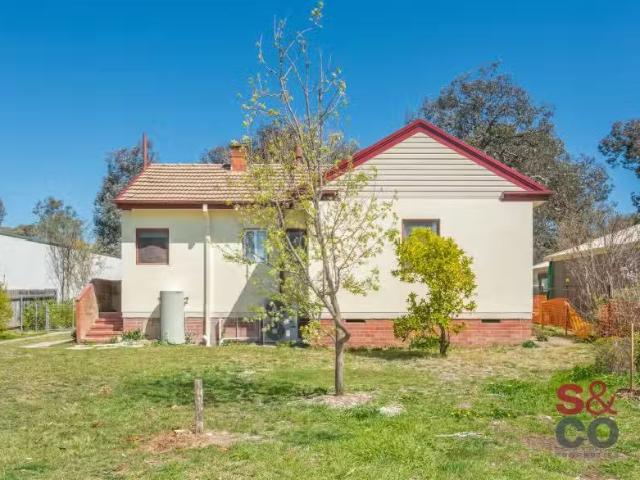 New 6 Syme Crescent, O'connor House for rent Listed by Seminara