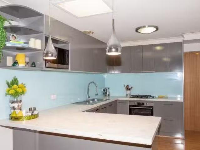 Unique 6 Taegtow Way, ALTONA MEADOWS, VIC 3028 House for Rent