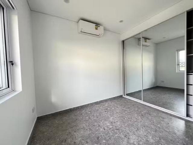Unique 6A Kaluga Street, Busby Apartment for rent Listed by E.