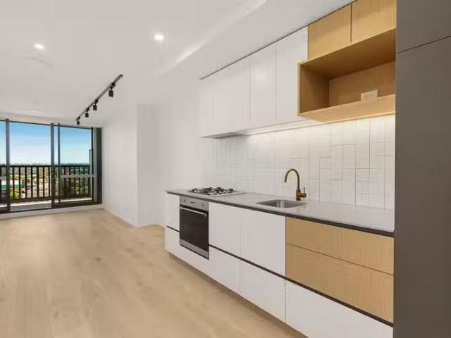 Deal! 708/470 Smith Street, Collingwood VIC 3066