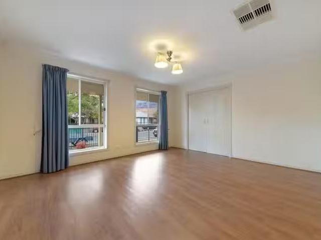 Cheap 70 Light Avenue, Munno Para, SA 5115