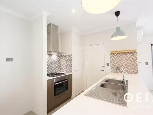 Rental! 7/129 Centre Street, Queens Park, WA 6107