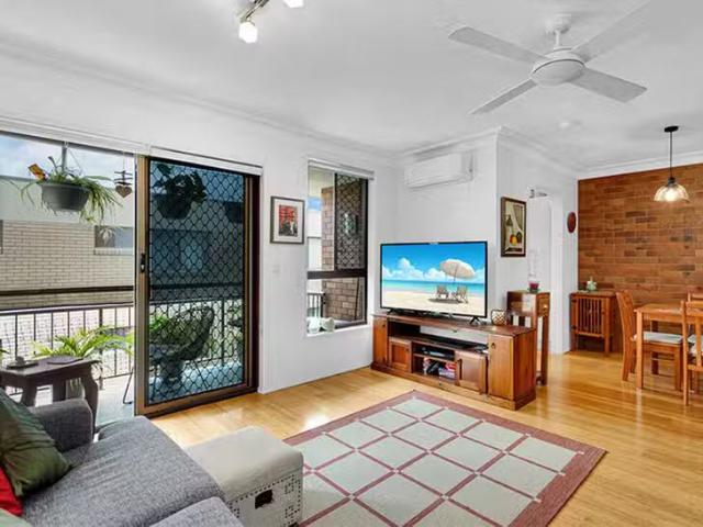 Just in! 7/14 Brighton Street, Biggera Waters, QLD 4216