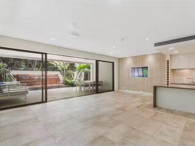 Deal! 7/1 Murphys Road, Kingscliff House for rent Listed by W.
