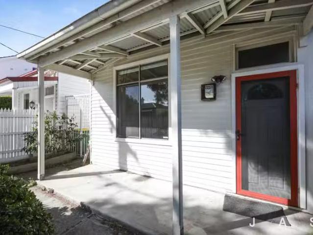Deal! 71 Newell Street, Footscray VIC 3011