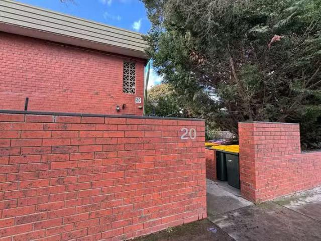Nice 7/20 Heytesbury Street, Herne Hill, VIC 3218 Unit for R.