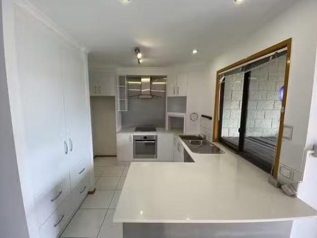 Cheap 7/2 Rogers Crescent, Caboolture, QLD 4510