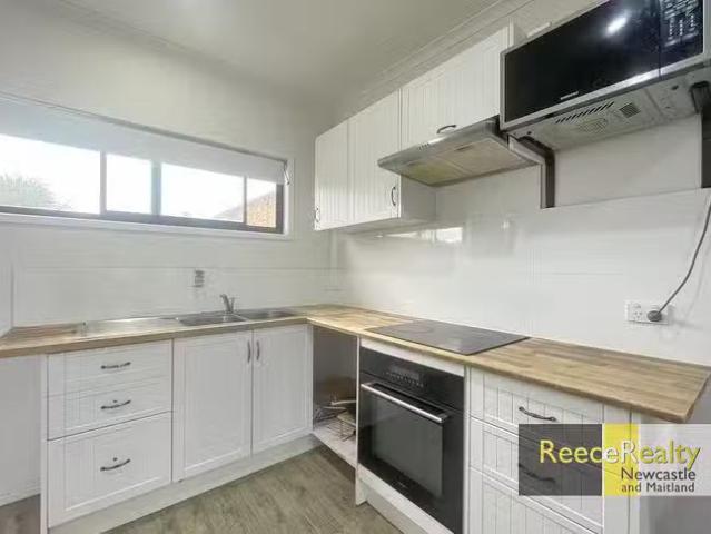 Just in! 72A Donald Street, Hamilton, NSW 2303
