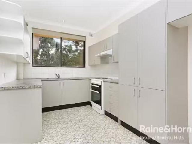 Deal! 7/376 Railway Parade, CARLTON Apartment for rent Listed.