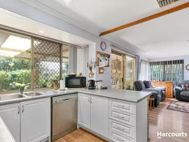 Charming 77 Brown Crescent, SEVILLE GROVE, WA 6112 House for.