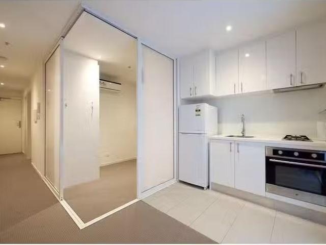 Cozy 7/7 Dudley Street, Caulfield East, VIC 3145