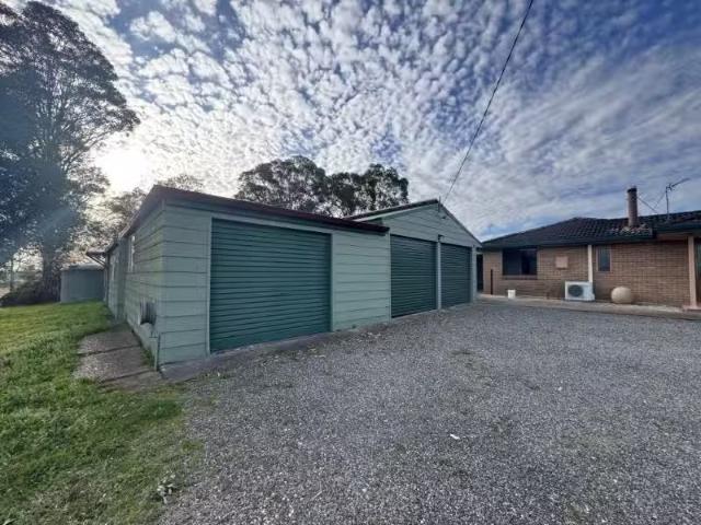 New 74 Wyndella Rd, Lochinvar House for rent Listed by Carmen.