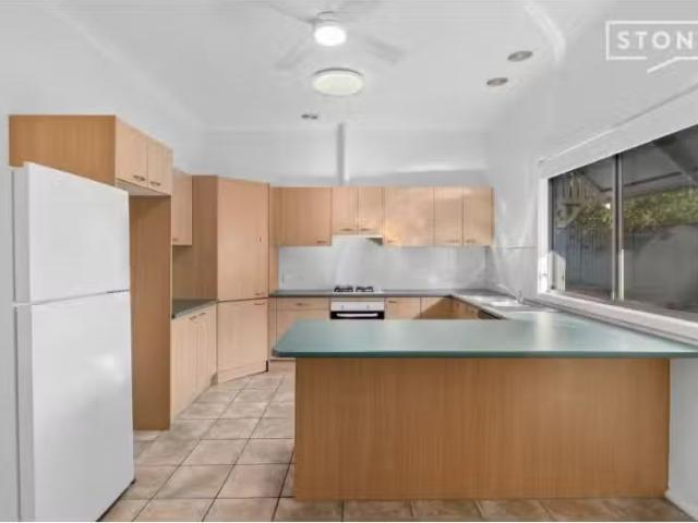 New 76 Adams Street, Heddon Greta House for rent Listed by Ke.