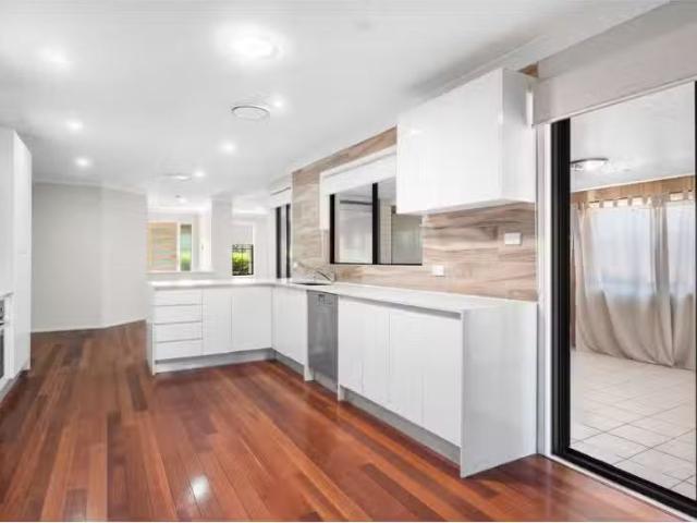 Cheap 76 Amsterdam Street, Oakhurst House for rent Listed by.