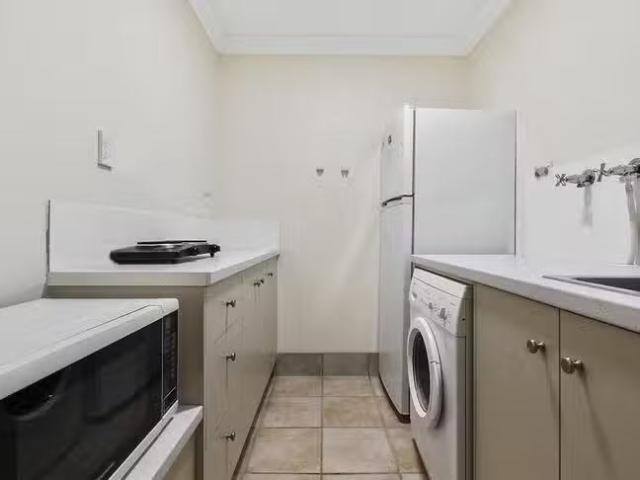 Cozy 7 Omega Avenue, Cleveland, QLD 4163