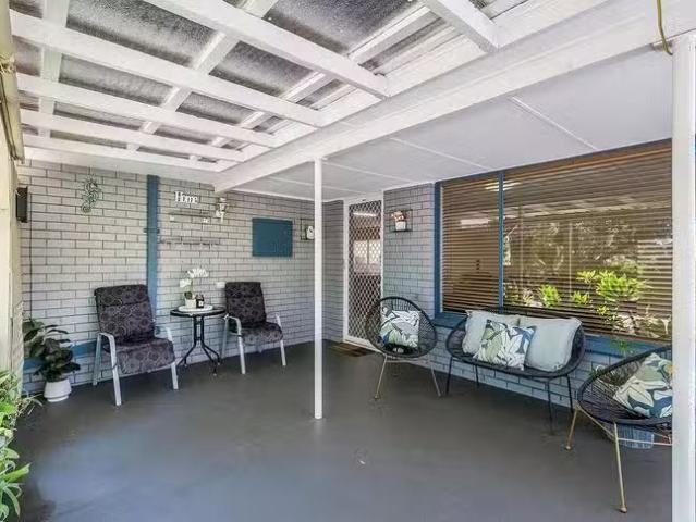 Charming 7 Anita Place, Lesmurdie, WA 6076