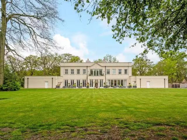 Rental! 7 BA 5 bedroom detached house for rent in Earlswood Co.