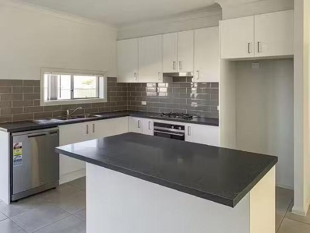 For Rent! 7 Enfield Avenue, Caerleon, NSW 2850