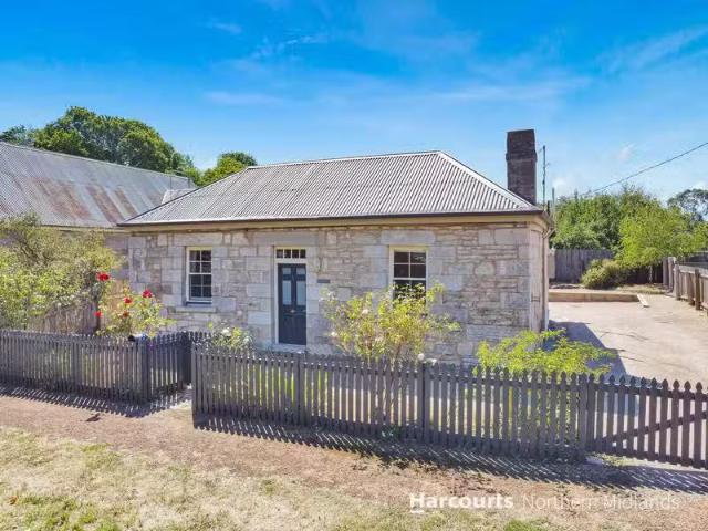 Nice 7 High Street, ROSS, TAS 7209 House for Rent