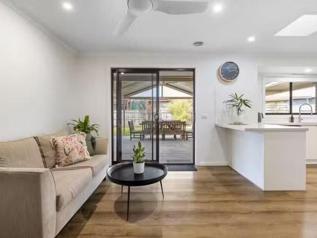 Cheap 7 Jabone Terrace, Bell Park, VIC 3215 House for Rent